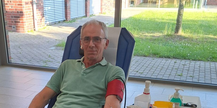 Björn Coenen bei seiner 200. Blutspende