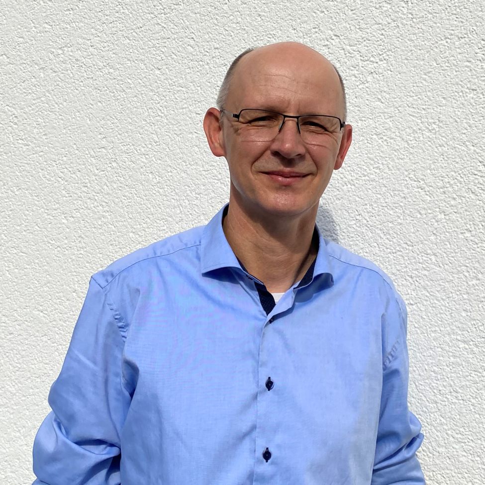 Dr. Lutz Pichl